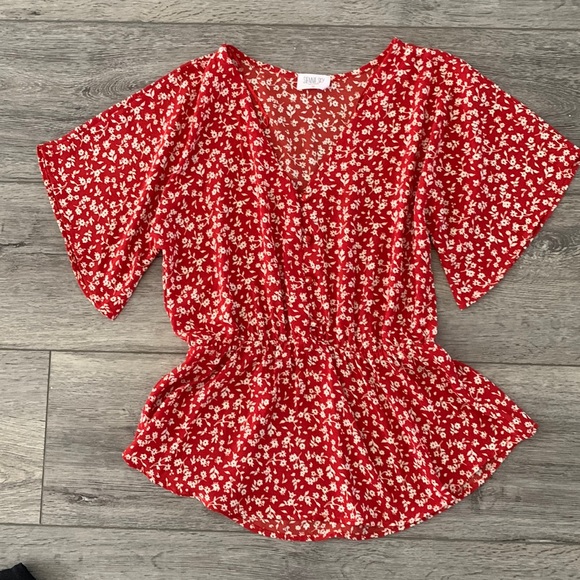 Sienna Sky Tops - SIENNA SKY red flowered top M